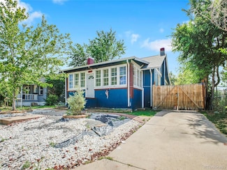 1561 Clinton St, Aurora, CO 80010