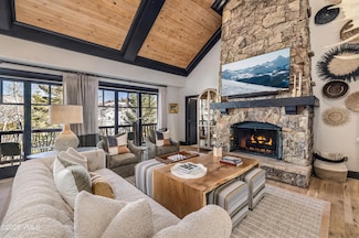 130 Daybreak Rd Unit R401, Avon, CO 81620