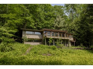 86 Spring Pond Rd, Norwich, VT 05055