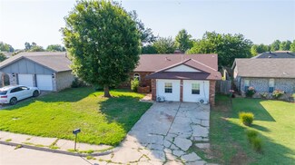 906 Devon St, Yukon, OK 73099