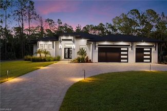 4221 7th Ave NW, Naples, FL 34119