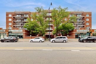 5000 Oakton St Unit 602, Skokie, IL 60077