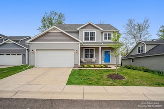 2502 Banyan Ct, Ann Arbor, MI 48103
