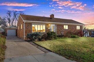 2219 Chandler St SW, Cedar Rapids, IA 52404