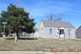 924 Elm St, Woodward, OK 73801