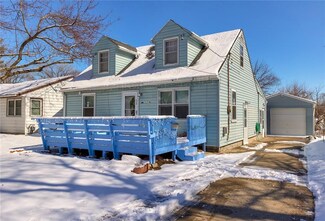 3501 27th St, Des Moines, IA 50310