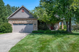 6400 Arrowhead Way, Williamsburg, MI 49690