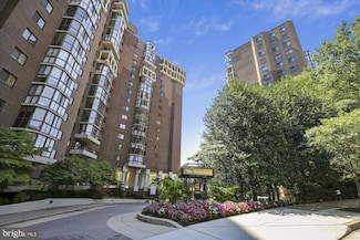 1600 N Oak St Unit 703, Arlington, VA 22209