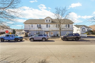 600 W Henry St, Linden, NJ 07036