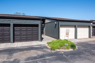 1903 Cherokee Bluff Dr Unit 62D, Knoxville, TN 37920