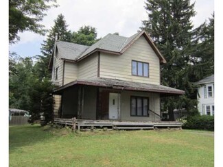 46 Pine St, Franklinville, NY 14737