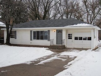 1541 36th St SE, Grand Rapids, MI 49508