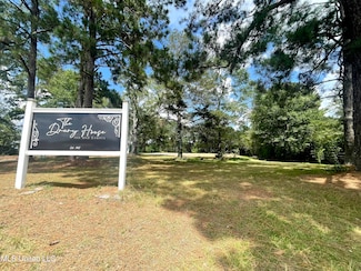 402 Drury Ln, Brookhaven, MS 39601