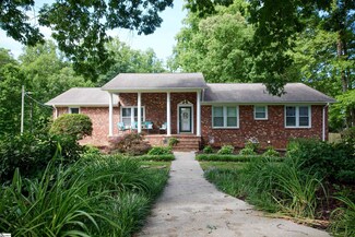 206 Cherokee Dr, Greenville, SC 29615