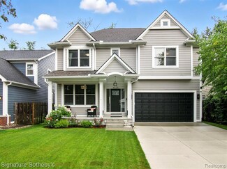 4525 Tonawanda Ave, Royal Oak, MI 48073