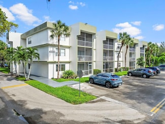 4235 N University Dr Unit 312, Sunrise, FL 33351