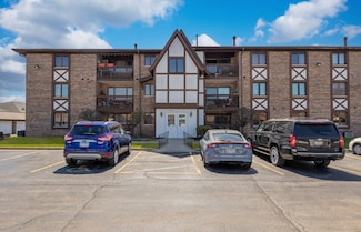 5630 W 103rd St Unit 307, Oak Lawn, IL 60453