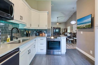 3895 Island Club Cir W, Lake Worth, FL 33462