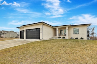 8545 E Bradford St, Wichita, KS 67210