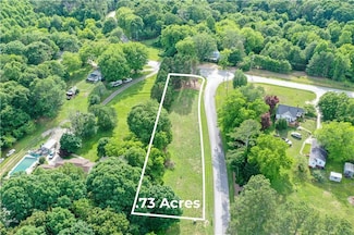 3610 Creekstone Dr, Gainesville, GA 30506