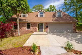 3224 Summit Ct, Little Rock, AR 72227