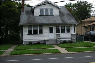 55 E Delaware Ave, Florence, NJ 08518