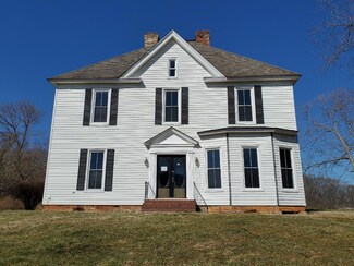 17749 Main St, Buchanan, VA 24066