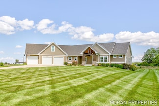 12474 64th Ave, Allendale, MI 49401