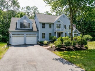 28 Deerfield Dr, Groton, MA 01450