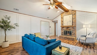 109 La Fawn Cir, Garland, TX 75043