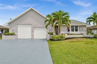 7195 Reymoor Dr, North Fort Myers, FL 33917