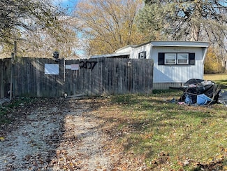 207 Carrolldale Ave NE, Canton, OH 44704