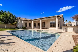 665 W Goldfinch Way, Chandler, AZ 85286