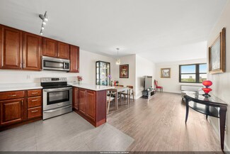 7855 Blvd E Unit 9K, North Bergen Twp., NJ 07047