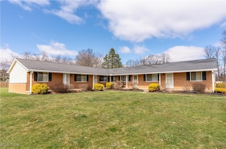 5064 S Main St, Akron, OH 44319