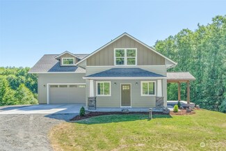 192 Red Hawk Dr, Castlerock, WA 98611