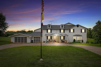 1901 Armstrong Rd, Fairborn, OH 45324