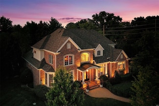 3 Warson Downs Rd, Creve Coeur, MO 63141