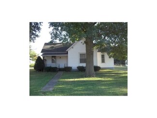 208 W Lincoln Dr, Alma, MO 64001