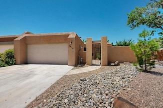 2816 Don Pancho Rd NW, Albuquerque, NM 87104