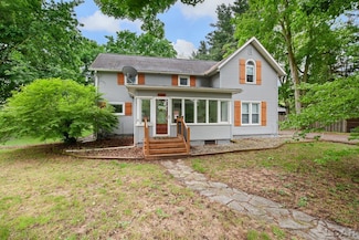 2803 Spielman Rd, Adrian, MI 49221