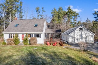 12 Pinecrest Dr, York, ME 03909