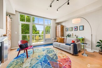 17 W Mercer St Unit 206, Seattle, WA 98119