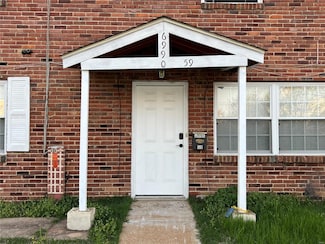 6990 Colonial Woods Dr Unit 59, Saint Louis, MO 63129