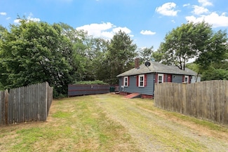 28 Range Ave, Lynn, MA 01904