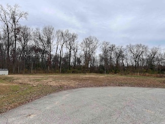 2750 Viehe Dr, Evansville, IN 47725