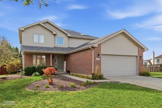 814 Edgewater Dr, Minooka, IL 60447