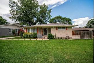 9026 Leaside Dr, Dallas, TX 75238