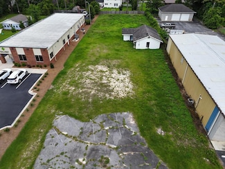 1217 E Jackson St, Thomasville, GA 31792