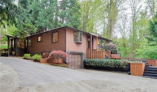 16622 SE Newport Way, Issaquah, WA 98027
